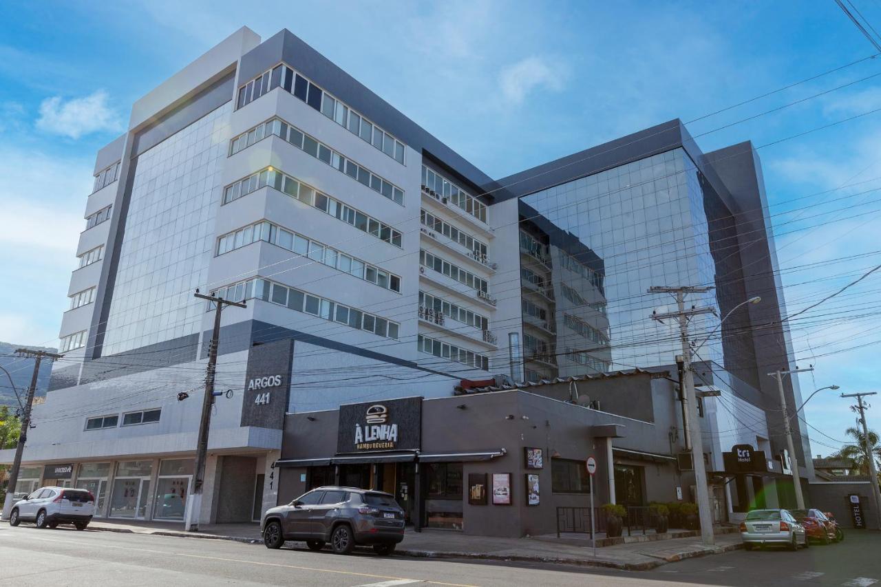Tri Executive Hotel
